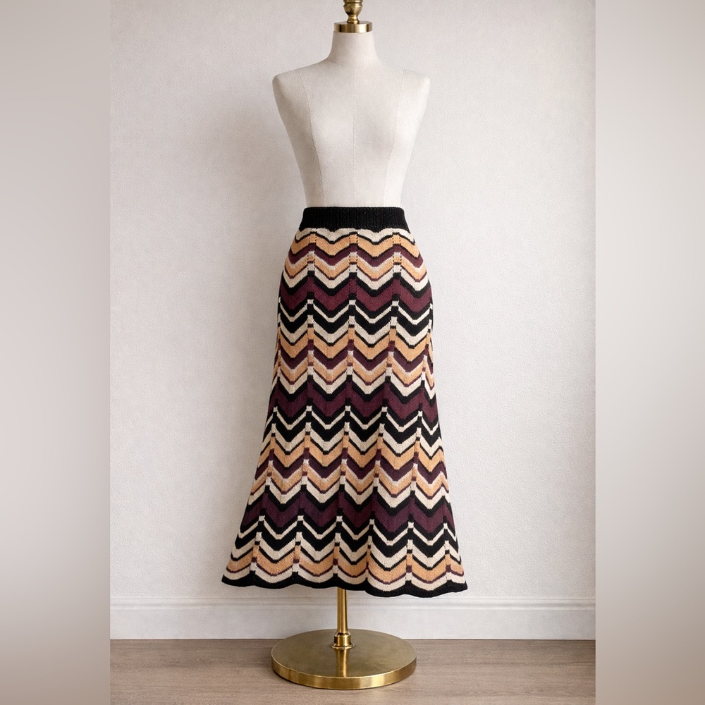 NKN Nekane Zig Zag Knit Midi Skirt Boho Chevron Stretch Waist Size S/M NWT